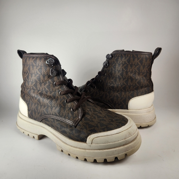 MICHAEL Michael Kors Other - MICHAEL KORS Girls Payton Boot Size 2 Brown Lug Sole Signature Logo Textile